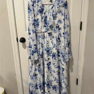 SHEIN White Maxi Dress with Blue Floral Print